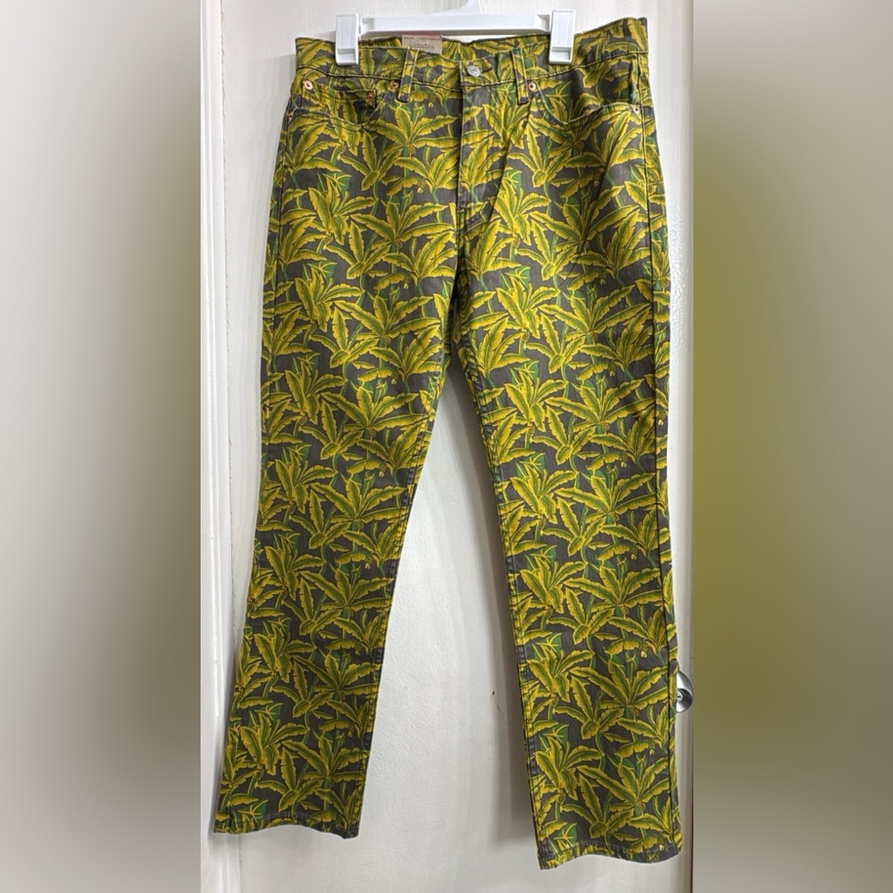 Levi's Green and Yellow Leaf Print Pants 34x30